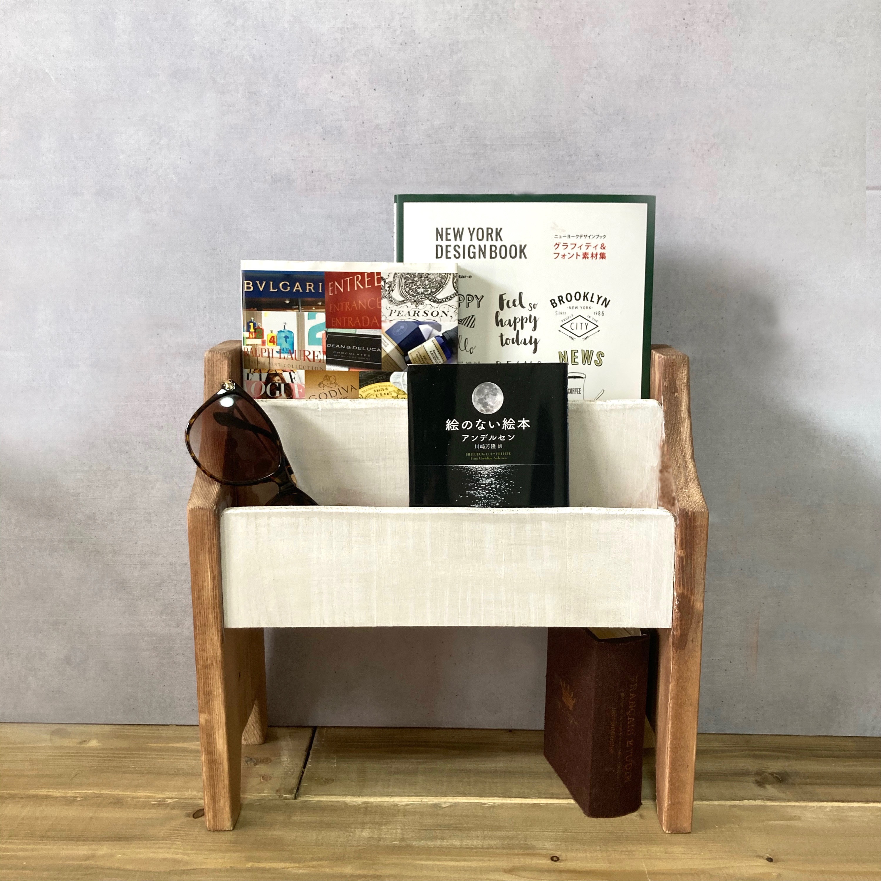 マガジンラック 卓上 木製　本棚 タブレット収納　筆記用具　絵本棚　脚長　ホワイト＆ブラウン 6,864円