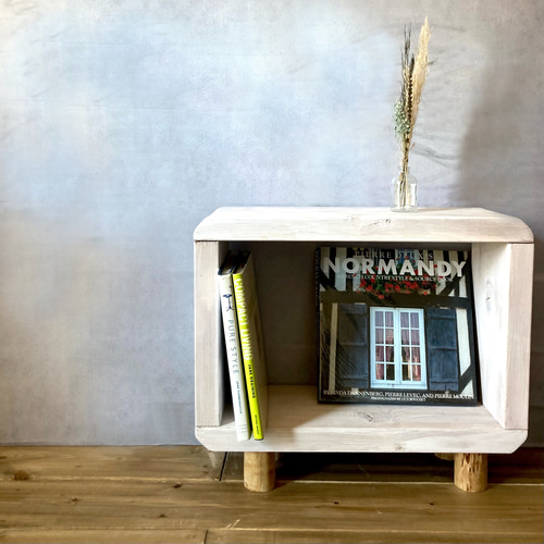 サイドテーブル 丸くてかわいい 木製 シェルフ 玄関ベンチ ソファー