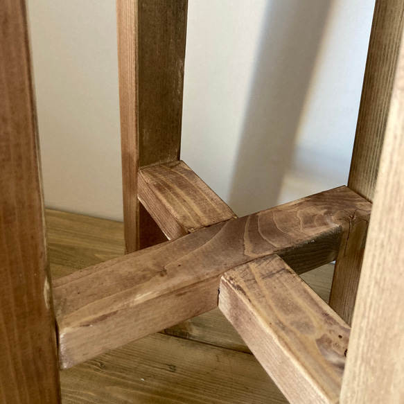 木製 ハイスツール　サイドテーブルとしても使える！　四角い　イス　アンティーク風　チェアー　 ブラウン　ロング 6枚目の画像