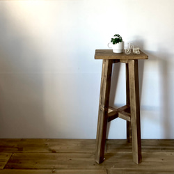 木製ハイスツール　アンティーク風　サイドテーブルとしても使える！　四角い　イス　チェアー　 ダークブラウン　ロング 2枚目の画像