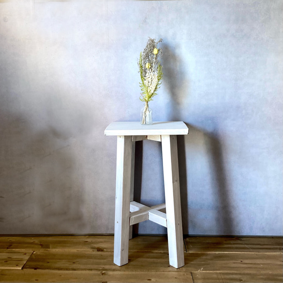木製スツール　シャビー　サイドテーブルとしても使える！　四角い　北欧　イス　チェアー　 ホワイト 12枚目の画像