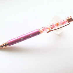《Sold》『魔法使いの魔法ペン〜ふわり花咲く桜の魔法〜』プリザーブドフラワーとクリスタルのハーバリウムボールペン 1枚目の画像