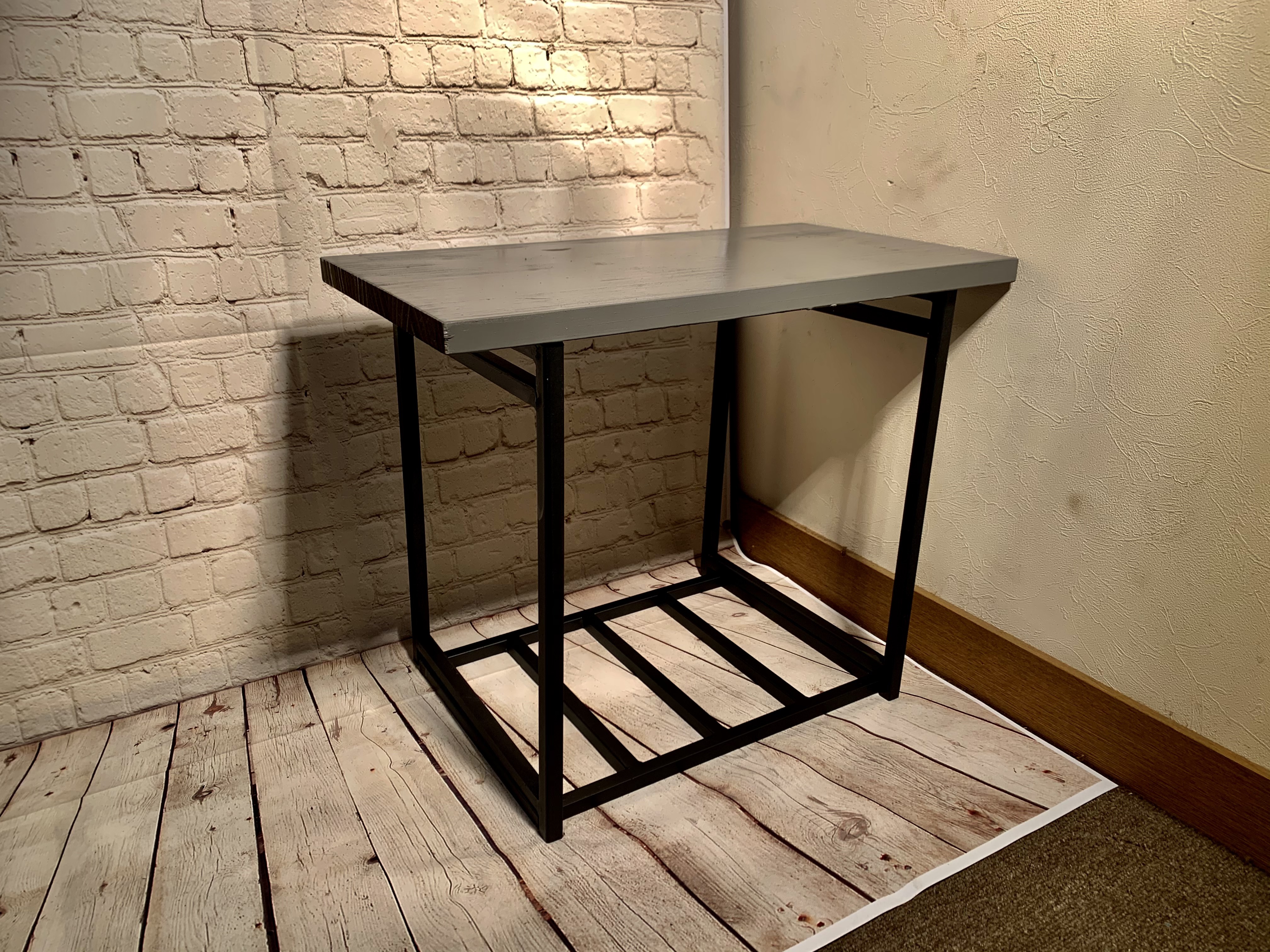 北欧　テーブル　１３ミリ角材鉄使用