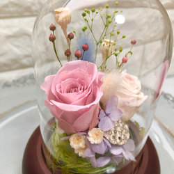 仏花　薔薇　プリザーブドフラワー　深みのある天然木ガラスドーム付　 3枚目の画像