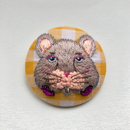ネズミの刺繍ブローチ ブローチ 刺繍と猫と旅 通販｜Creema(クリーマ 