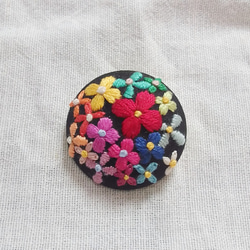 colorful flower hand embroidery brooch 第2張的照片