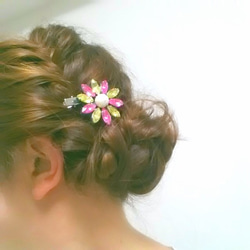 ピンク＆イエロービジュー×1粒パールのヘアクリップ 3枚目の画像