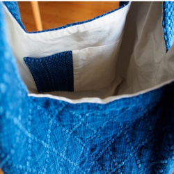 武州正藍染　手提げバッグ　大　二重刺子　ブルー 4枚目の画像