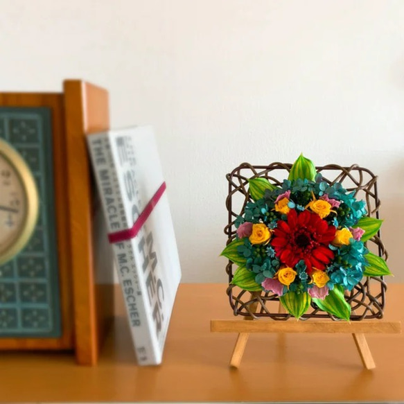 マンダラフラワーのインテリア ガーベラ赤Mサイズ プリザーブド