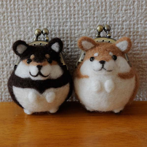 ちょいぽちゃ柴犬のミニがま口『受注制作』 羊毛フェルト poco a poco 