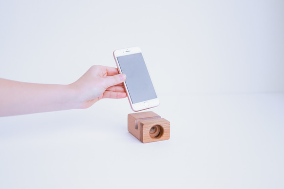 会津の天然木「スマホスタンド＆スピーカー」Aタイプ 4枚目の画像