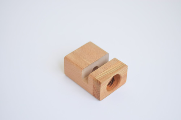 会津の天然木「スマホスタンド＆スピーカー」Aタイプ 7枚目の画像