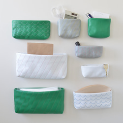 ［受注製作］マグネット付き 本革小物入れ Sサイズ 筆記用具入れにも＊緑＊ 2枚目の画像