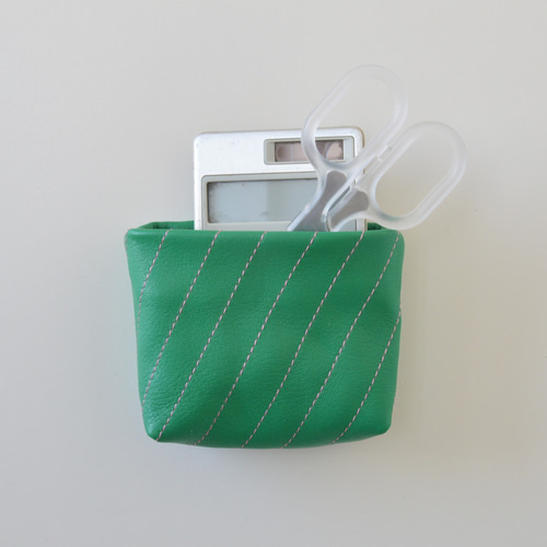 受注製作］マグネット付き 本革小物入れ Sサイズ 筆記用具入れにも＊緑