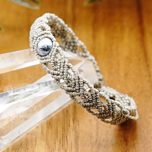 レ*マ様 キベオンブレスレット ギベオン 隕石 メテオライト ブレスレット 宝石鑑別書 付き 10mm