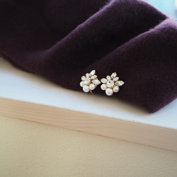 “Bright♡”純棉珍珠和施華洛世奇女士耳環 第2張的照片