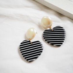 monotone heart pierce、earring 2枚目の画像