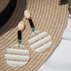 夏季彩色邊框耳環，耳環 第1張的照片