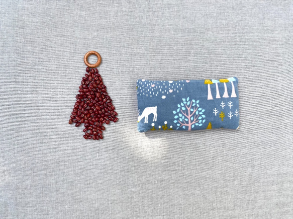 クリスマスにぬくもりギフト*:・゜小豆ホッカイロ・アイピロー(本体+カバーセット)｜A.モリグレイ 1枚目の画像