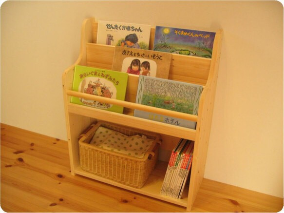 ハンドメイド　絵本棚　ミツロウWAX ♪ハンドメイド・絵本棚・みつろうWAX仕上げ♪短納期対応可能です