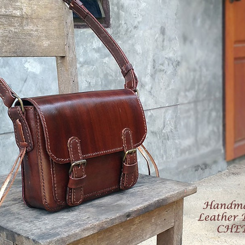 レザーベルトショルダーバッグ・ブラウン ショルダーバッグ Chet