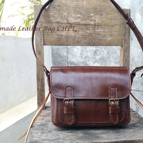 レザーベルトショルダーバッグ・ブラウン ショルダーバッグ Chet