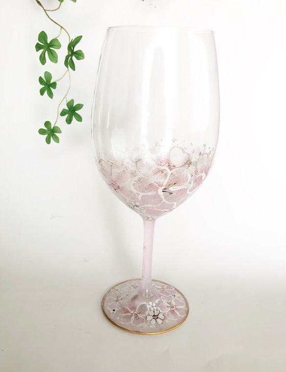 本格派のワイングラス・春色ピンク 2枚目の画像