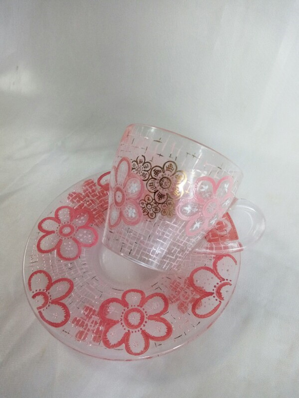 お花のレースのコーラルピンクのカップ＆ソーサー（あたたかいのもOK） 6枚目の画像