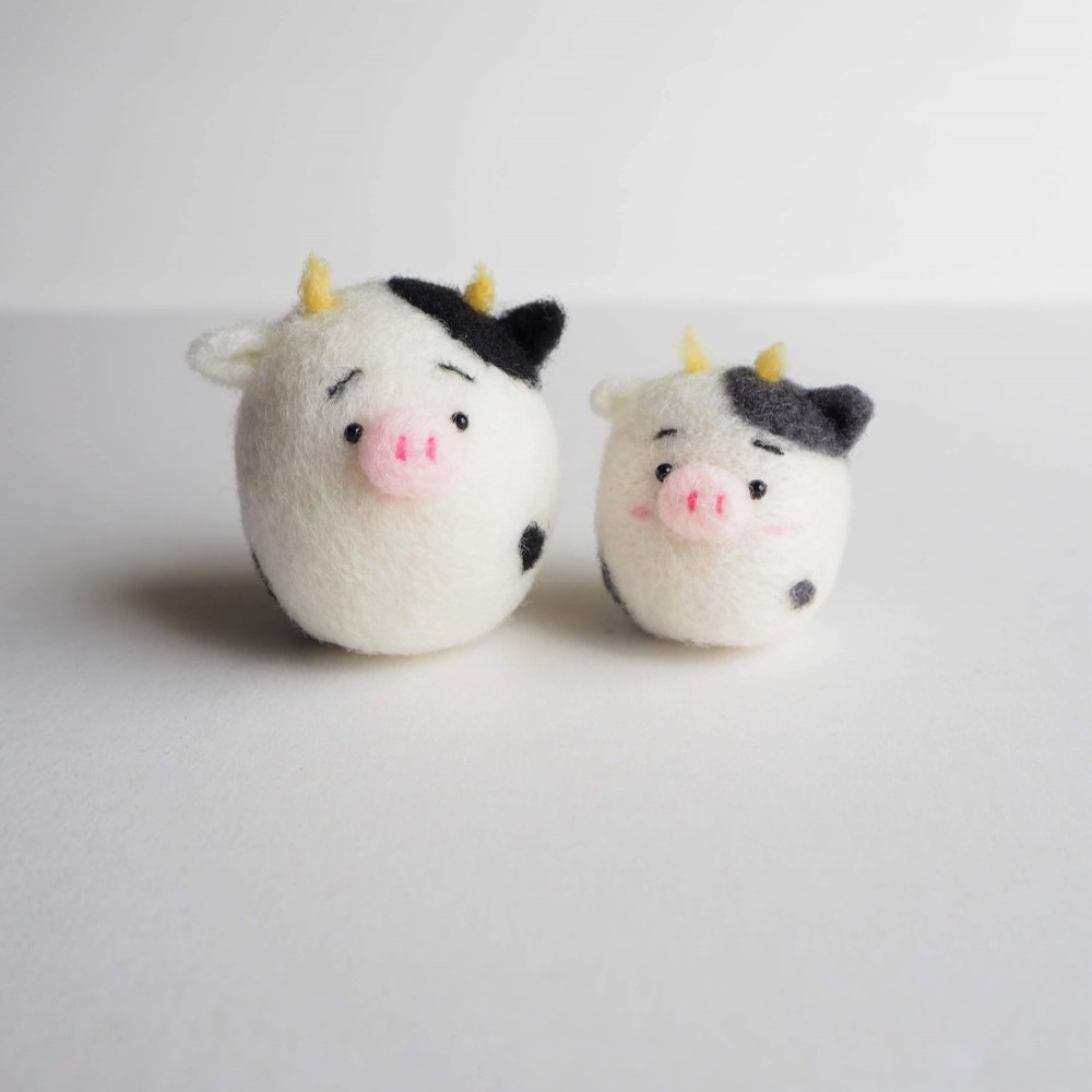 【受注製作】まゆ牛親子(単品)　羊毛フェルト