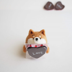 【訂製】麻友柴犬收到手工LOVE巧克力（紅柴、黑柴、白柴）羊毛氈 第1張的照片