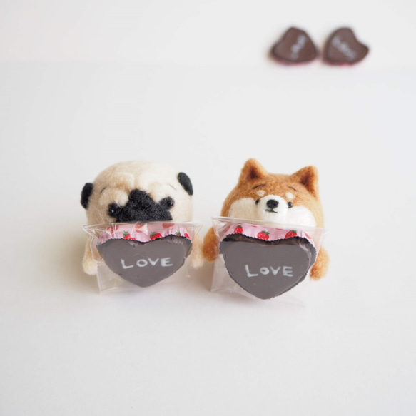 【訂製】麻友柴犬收到手工LOVE巧克力（紅柴、黑柴、白柴）羊毛氈 第6張的照片