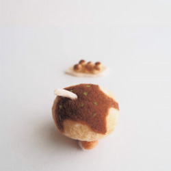 【受注製作】なりきりたこ焼きのまゆ柴犬(赤柴・黒柴・白柴)  羊毛フェルト 8枚目の画像