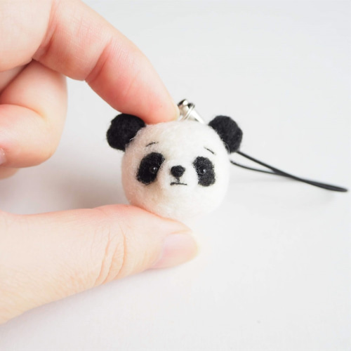 受注製作】まゆパンダ 携帯クリーナーストラップ 羊毛フェルト 携帯