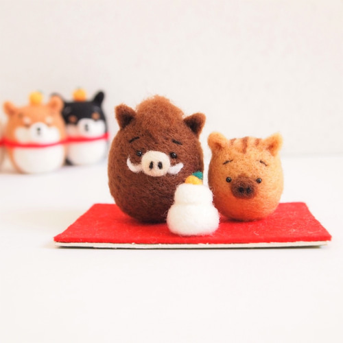 雑誌掲載》【受注製作】2019年干支(亥) まゆ柴犬なりきり3匹正月飾り