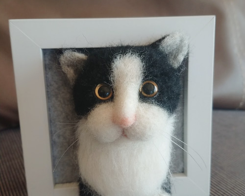 羊毛フェルト 猫 ハチワレ フレーム・額 羊毛フェルト 羊毛フェルト