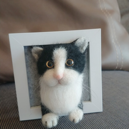 羊毛フェルト 猫 ハチワレ フレーム・額 羊毛フェルト 羊毛フェルト