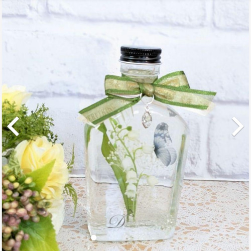 ◆ハーバリウム　専用ページꕤ︎︎·͜· №122 ﾃﾞｻﾞｲﾅｰｽﾞﾊｰﾊﾞﾘｳﾑ 蝶&すずらん その他素材 ✾HBRUM✾ 通販