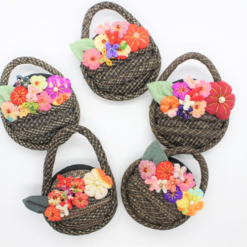 花かごブローチ BR-122 古布ハンドメイド手作り 和風女の子 着物  