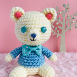サプライズ出品❣️カスタマイズ可能❣️ファーヤーンのクマさんあみぐるみA 編み物キット #6-12 おすわりクマさん 手編み糸と生地 イトヘンラボ