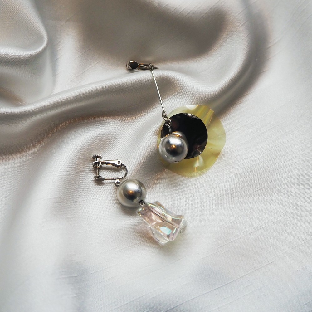 アシンメトリーイヤリング ※ピアス変更可能