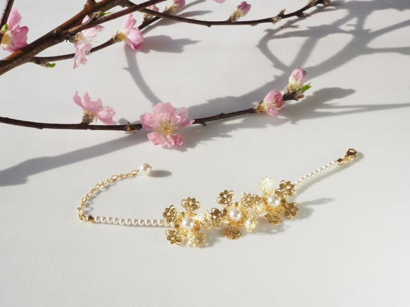 レース桜のパールブレスレット　春の花　Creema限定 6枚目の画像