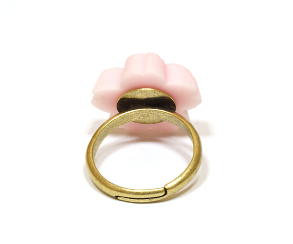 お菓子の指輪・ピンクの桜花・和風スイーツ・金古美リング 3枚目の画像