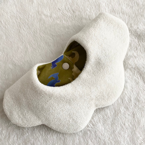 裏パイル地！360°花びらスタイ【恐竜】 スタイ・よだれかけ yutoA(ゆと