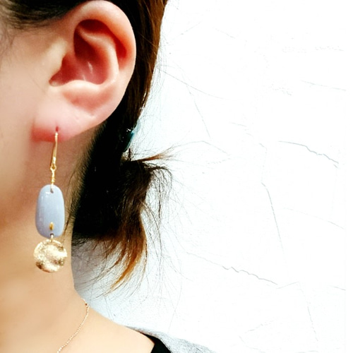 ゴールドスターダストのグレーネイルチップピアス ピアス