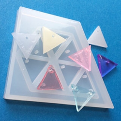 ３種類のトライアングル ／三角形さんかくトライアングルシリコンモールド／レジン制作・パーツの制作に！型番424－Ｊ 3枚目の画像