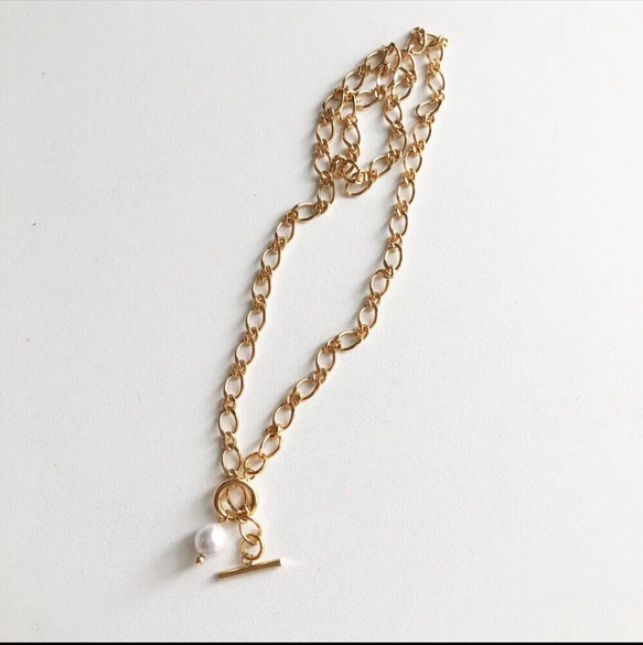 パール ゴールドチェーンネックレス ネックレス・ペンダント 𝗘𝟭𝟳
