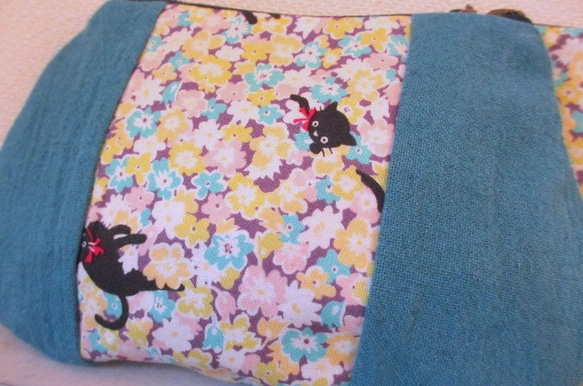貓和亞麻棉袋的花朵*翠藍 第3張的照片