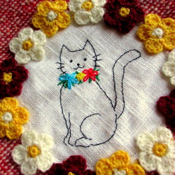 ウールのポーチ＊お花と猫刺繍 2枚目の画像