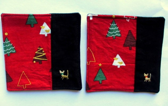 クリスマスネコの刺繍ペアセット＊コースター２＆マット２ 5枚目の画像