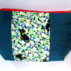 貓和亞麻棉袋鮮花*全尺寸藍色 第1張的照片